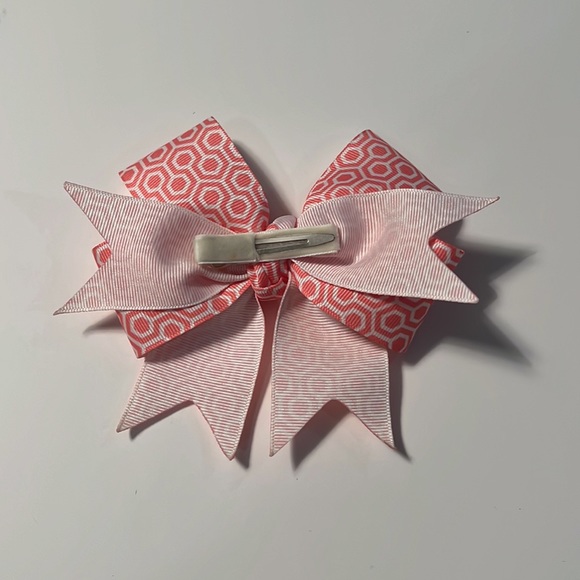 Bow - Picture 2 of 3